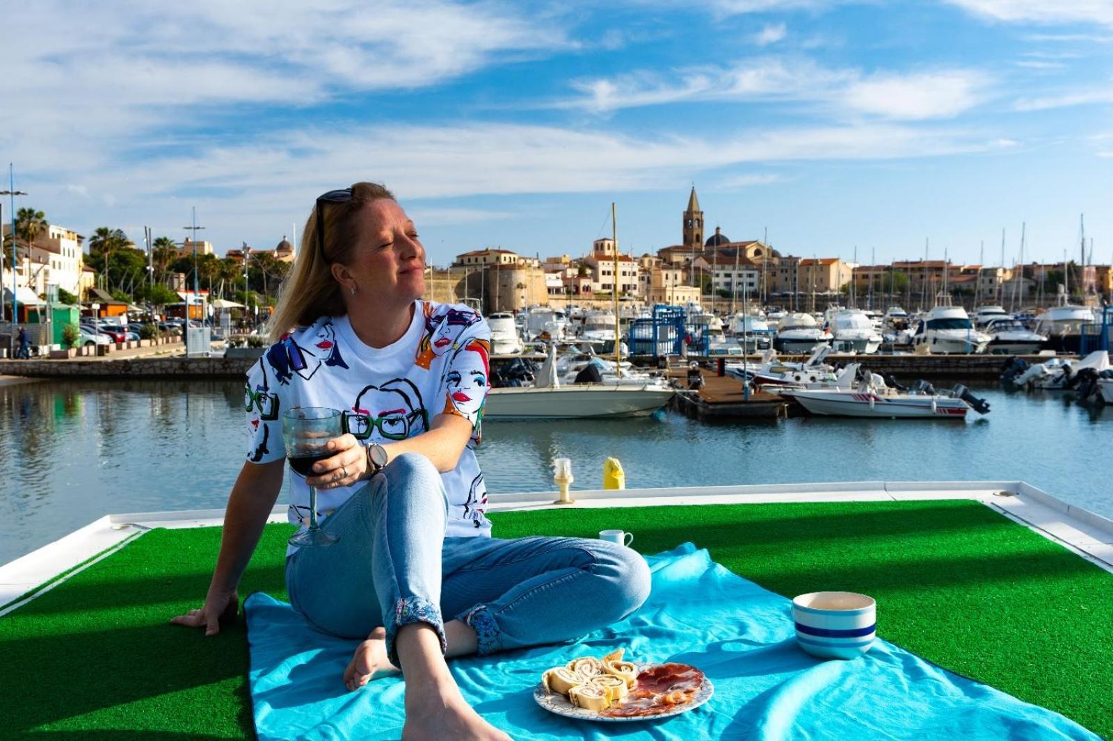 فندق Houseboat Sardinia ألغيرو المظهر الخارجي الصورة